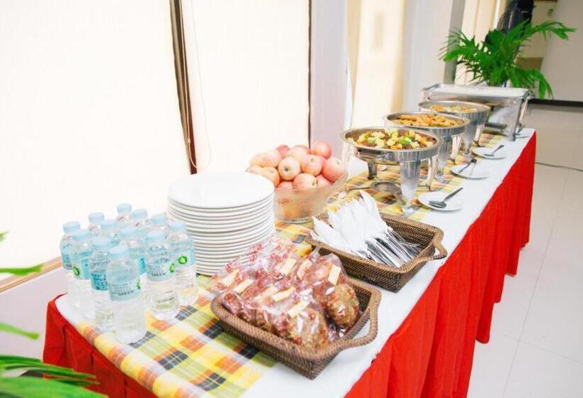 فندق Atiatihan Festival