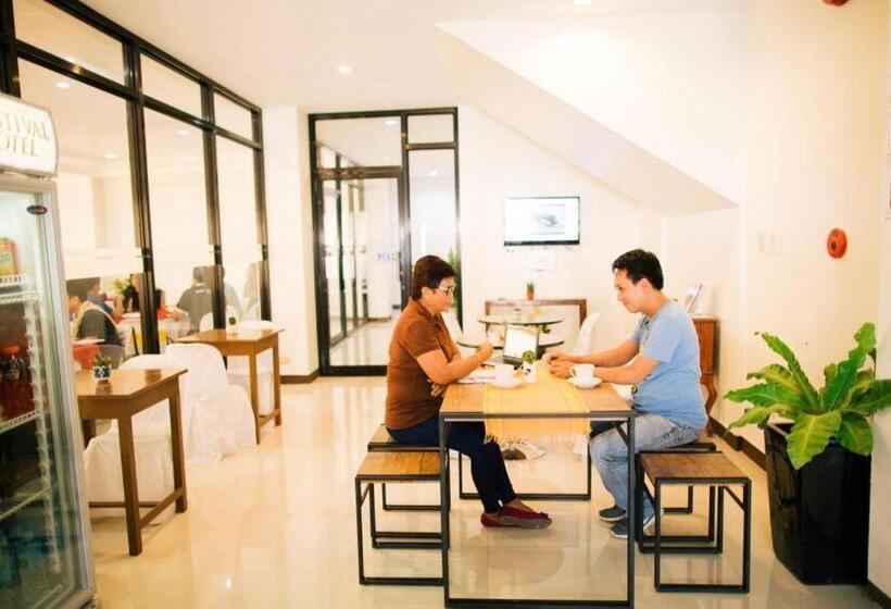 فندق Atiatihan Festival