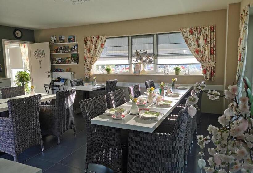 בית מלון כפרי B&b De Watering