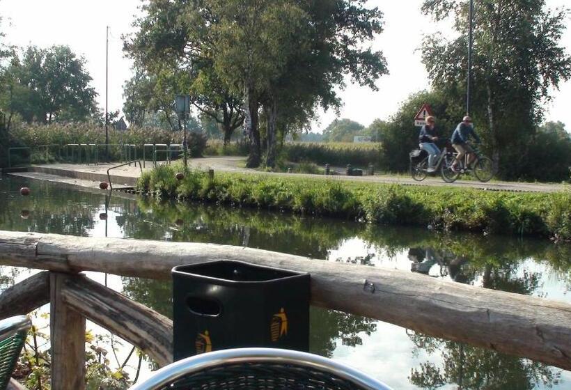 בית מלון כפרי B&b De Watering