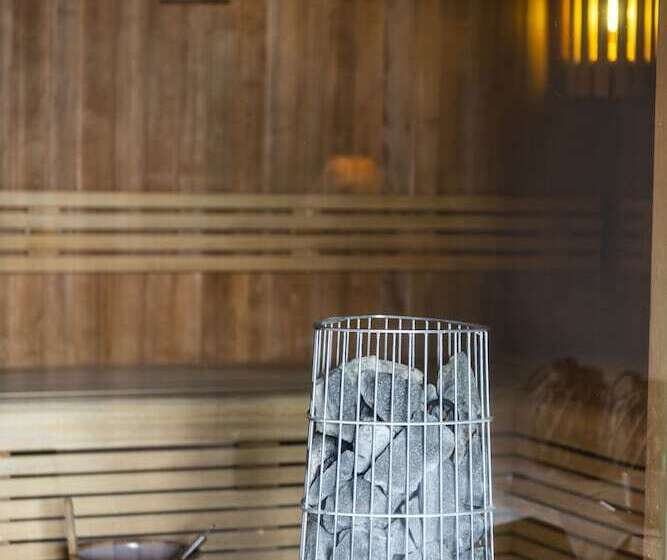 Отель B&b La Cereza