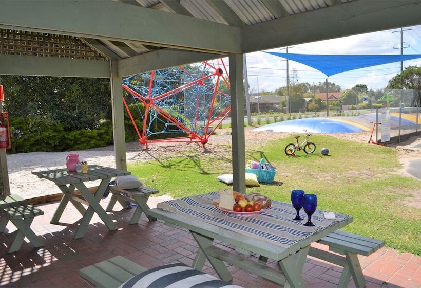 בית מלון כפרי Big4 Mornington Peninsula Holiday Park