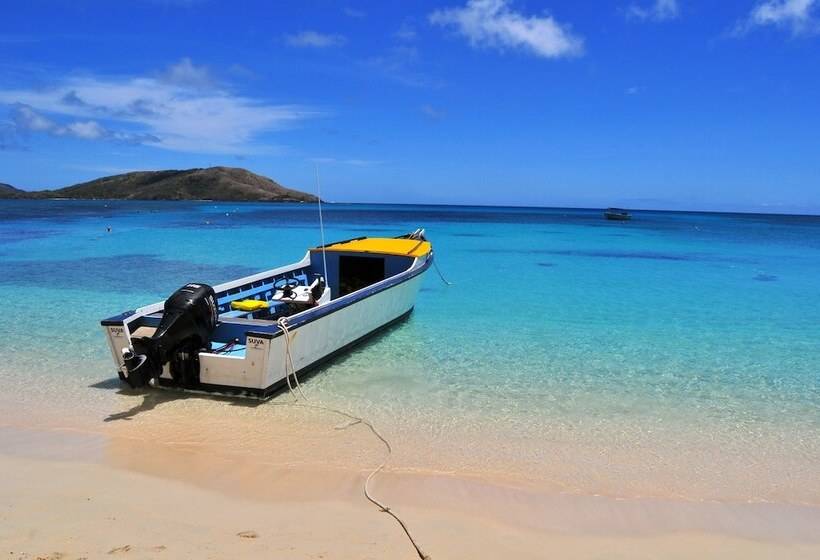 هتل Blue Lagoon Beach Resort