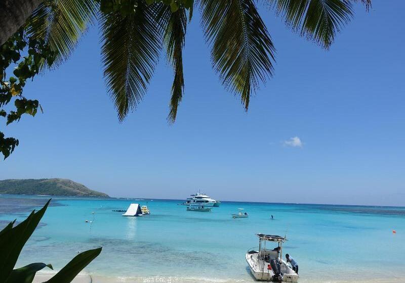 هتل Blue Lagoon Beach Resort