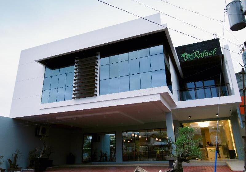 فندق Casa Rafael Business Inn