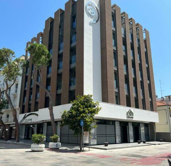 هتل Ceccarini 9 Home Suite Home