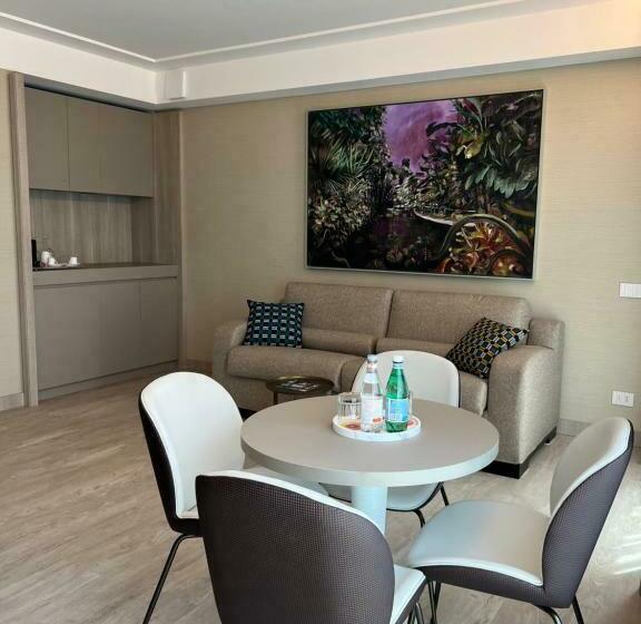 هتل Ceccarini 9 Home Suite Home