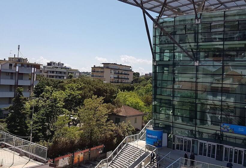 ホテル Ceccarini 9 Home Suite Home