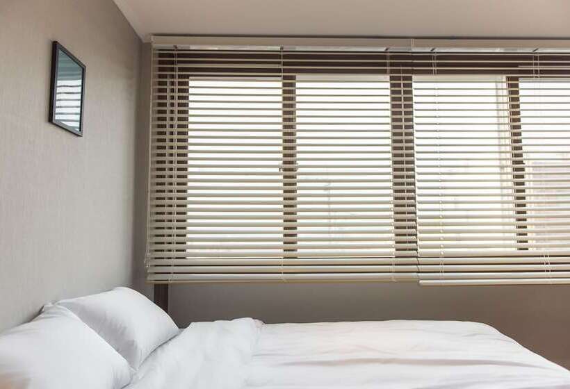 Check Inn Hotel Jeju