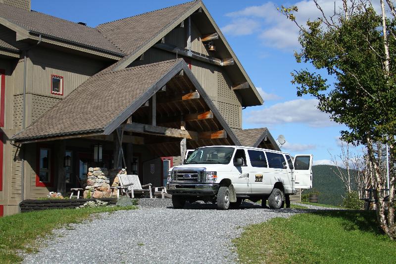 ホテル Chic-chocs Montagne Lodge