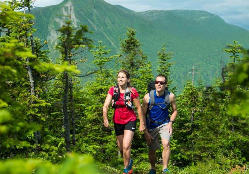 ホテル Chic-chocs Montagne Lodge