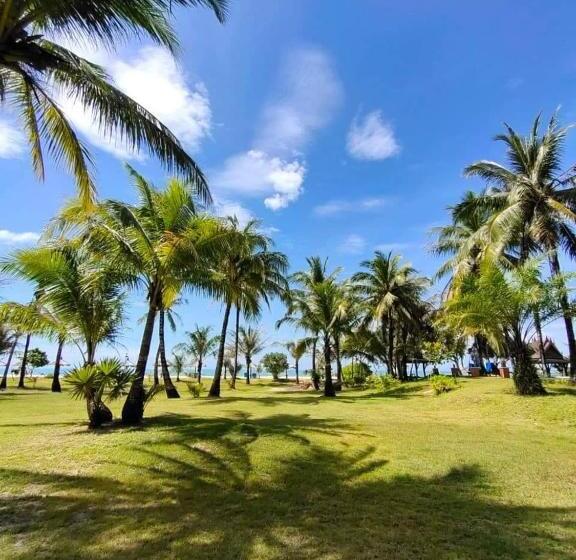 בית מלון כפרי C&n Kho Khao Beach Resort   Sha Plus