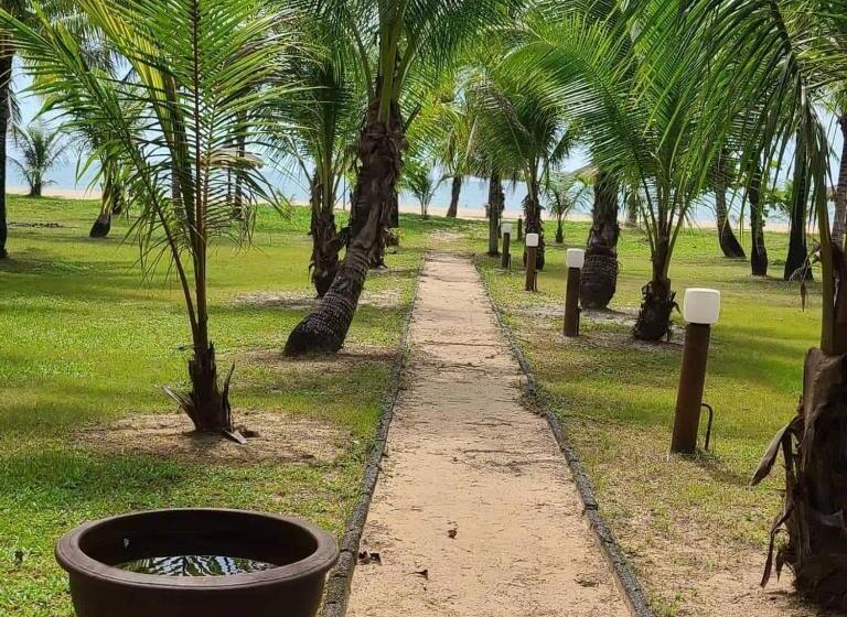 ホテル C&n Kho Khao Beach Resort   Sha Plus