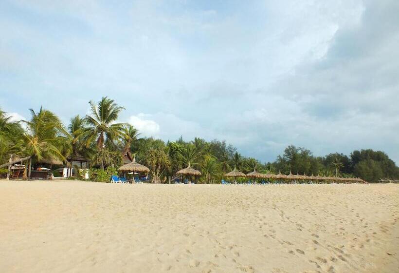 בית מלון כפרי C&n Kho Khao Beach Resort   Sha Plus