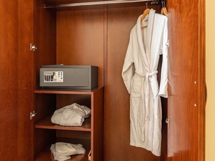 هتل Concorde Old Bucharest