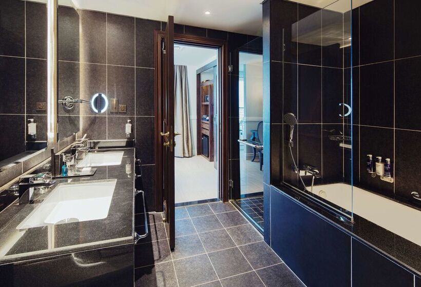 هتل Dukes The Palm Dubai