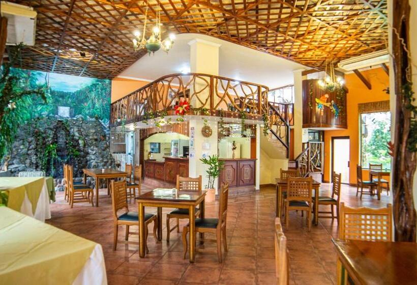 Hotel El Auca