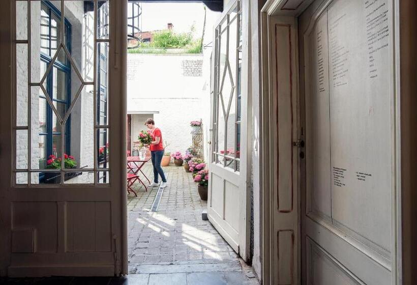 ホテル Ganda Rooms & Suites