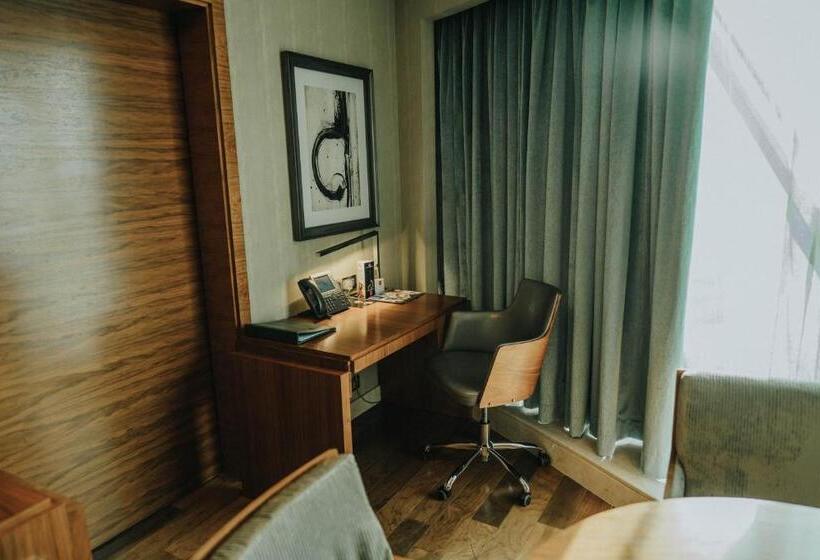 호텔 Grand Millennium Sulaimani