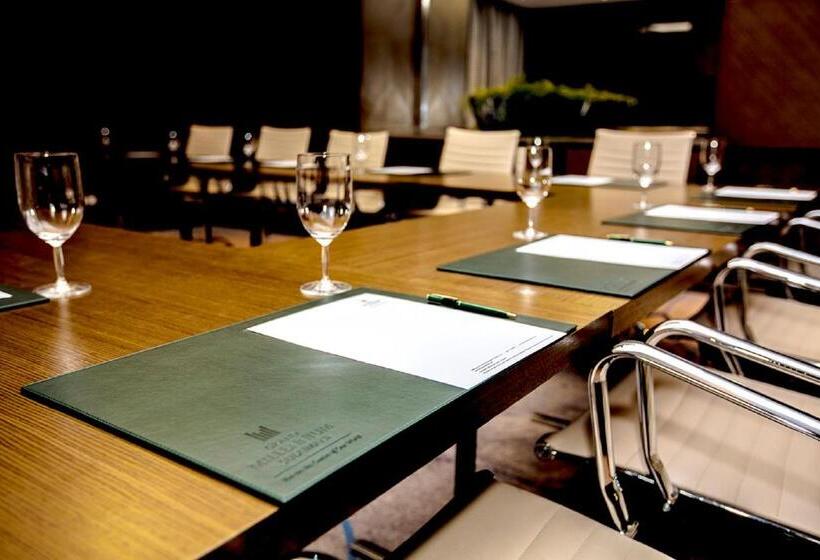 호텔 Grand Millennium Sulaimani