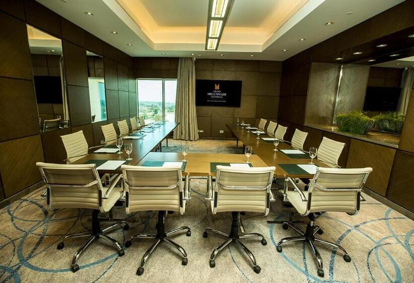 호텔 Grand Millennium Sulaimani