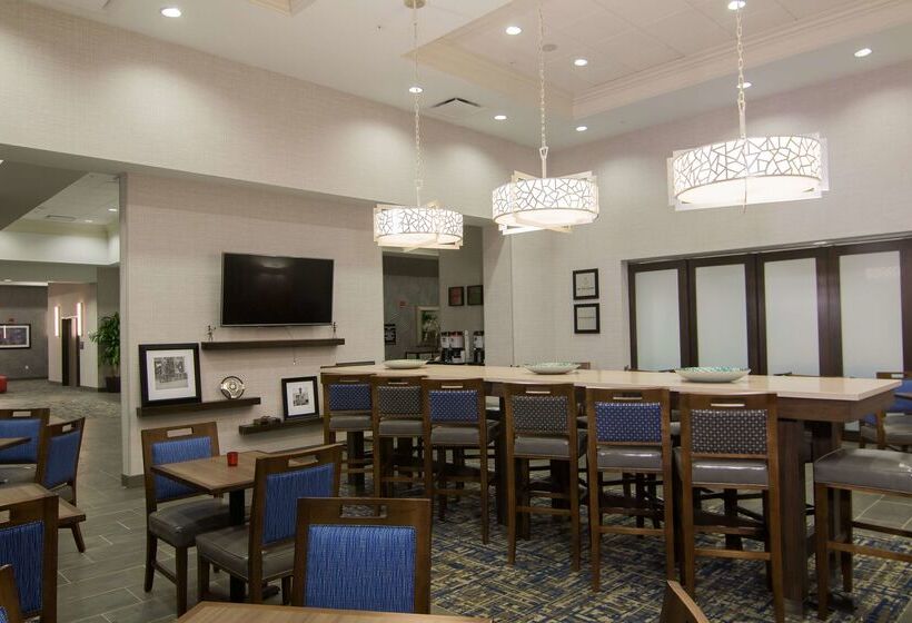 فندق Hampton Inn & Suites Tulsa Downtown