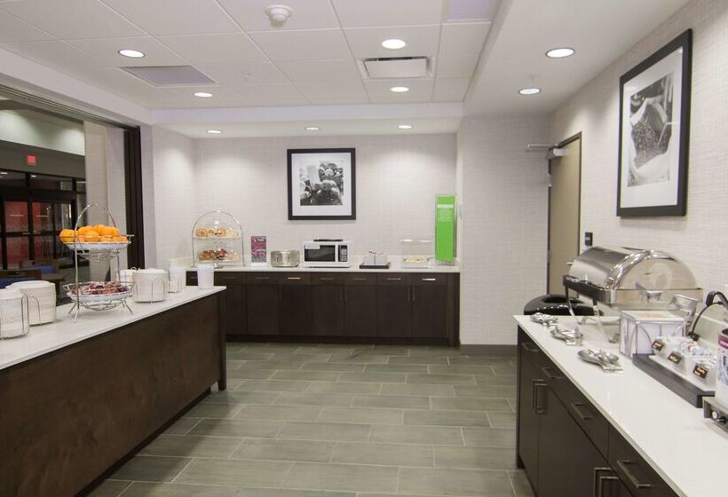 فندق Hampton Inn & Suites Tulsa Downtown