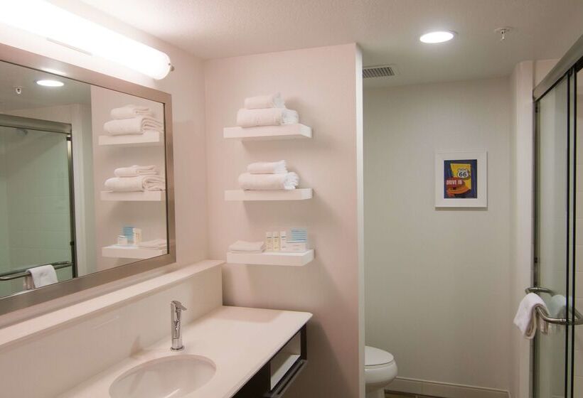 فندق Hampton Inn & Suites Tulsa Downtown