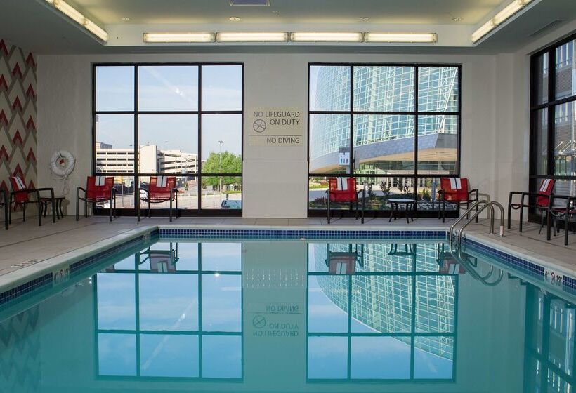 فندق Hampton Inn & Suites Tulsa Downtown