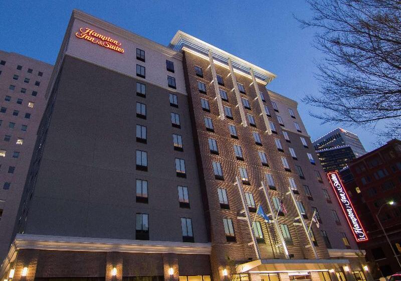 فندق Hampton Inn & Suites Tulsa Downtown