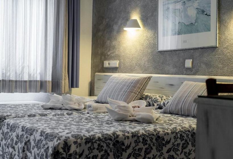 هتل Hostal Bellavista Formentera