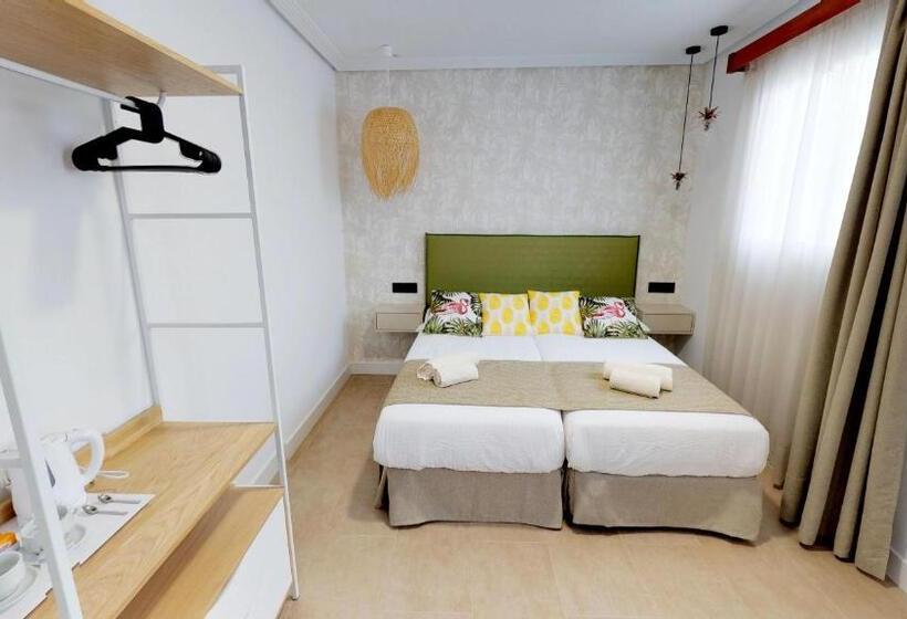 Hostal Boutique La Española By Bossh Hotels