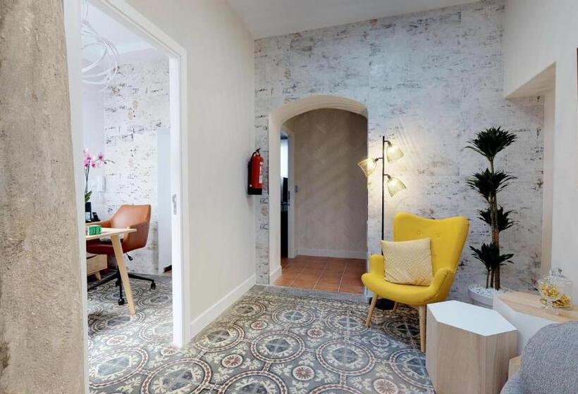 Hostal Boutique La Española By Bossh Hotels