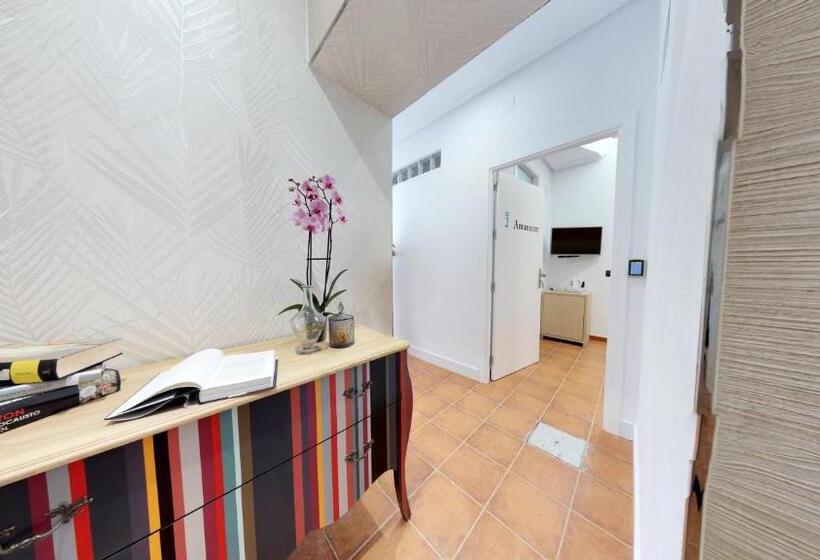 Hostal Boutique La Española By Bossh Hotels