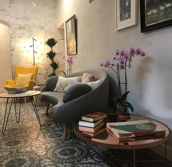 Hostal Boutique La Española By Bossh Hotels