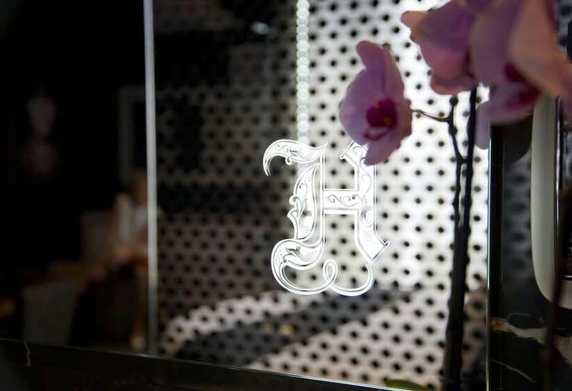 Hugo S Boutique Hotel   Adults Only