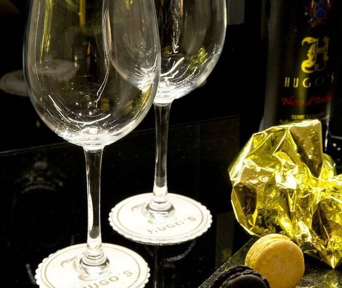 Hugo S Boutique Hotel   Adults Only