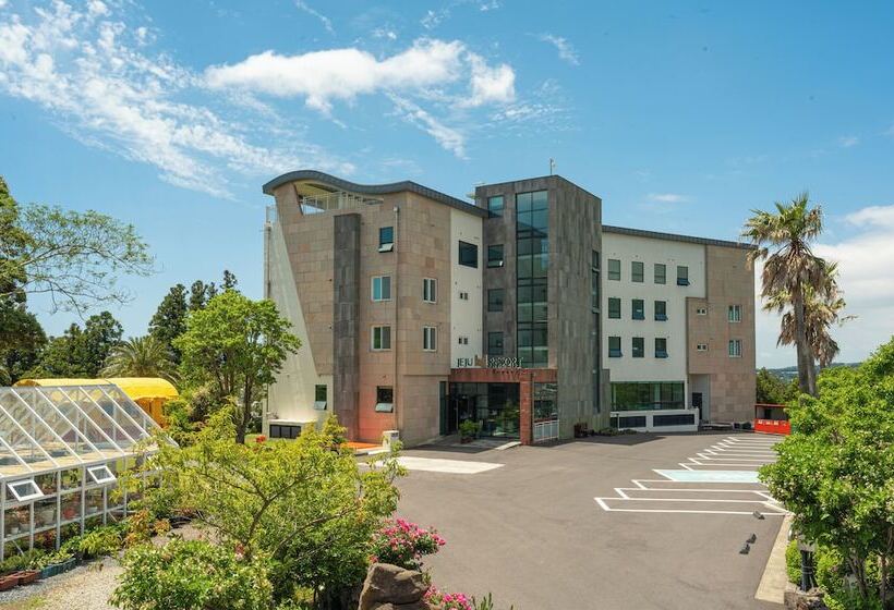 בית מלון כפרי Jeju M Resort