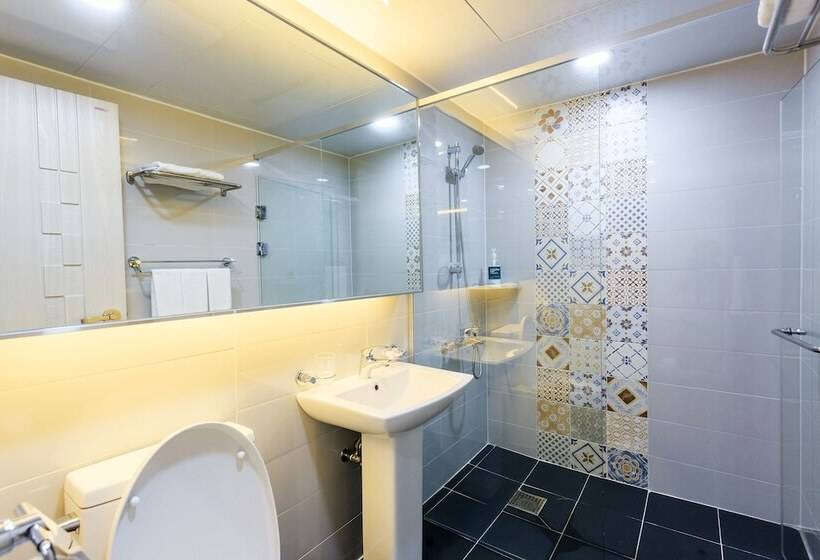 בית מלון כפרי Jeju M Resort