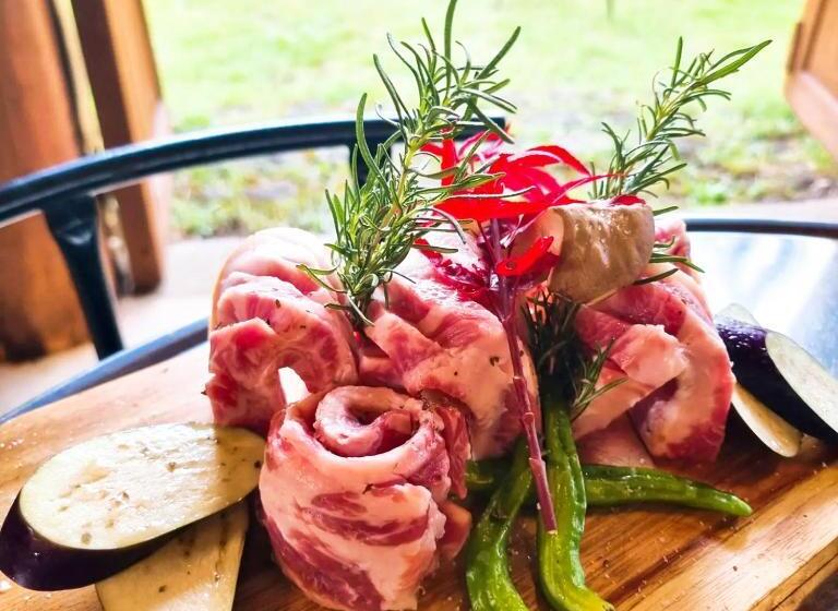 בית מלון כפרי Jeju M Resort