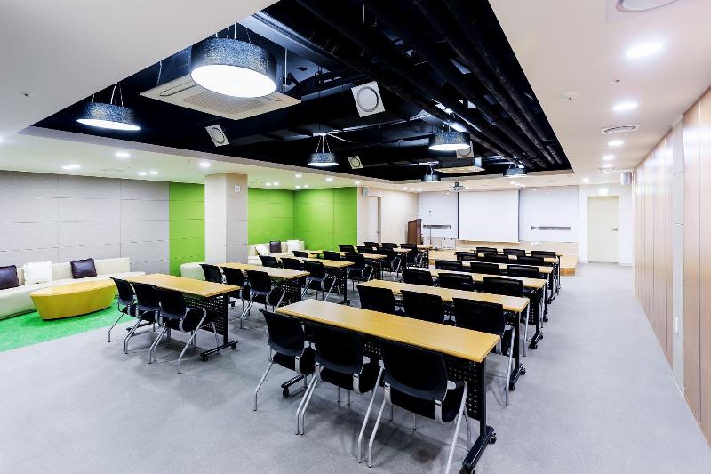 בית מלון כפרי Jeju M Resort