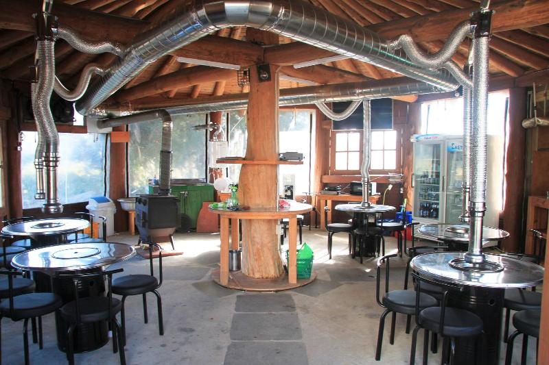 בית מלון כפרי Jeju M Resort