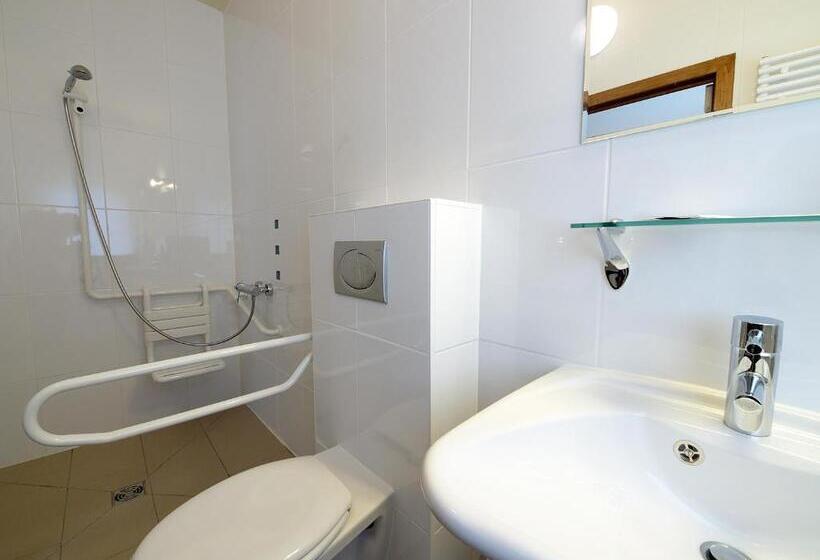 בית מלון כפרי Jose