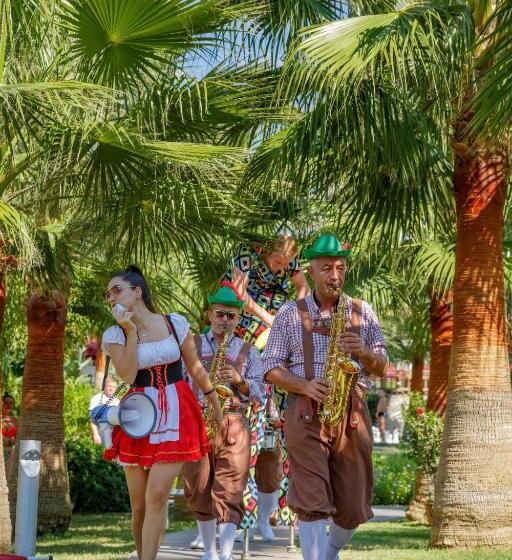 酒店 Justiniano Theodora Resort