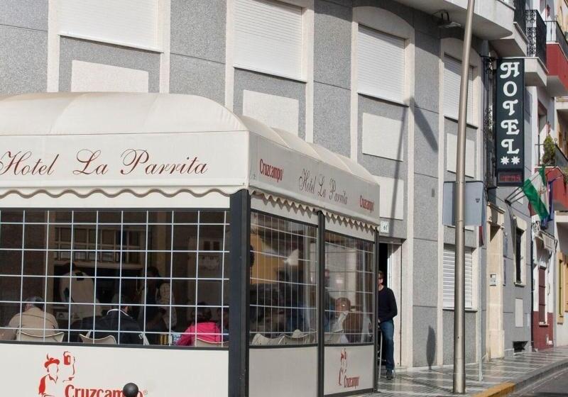 هتل La Parrita
