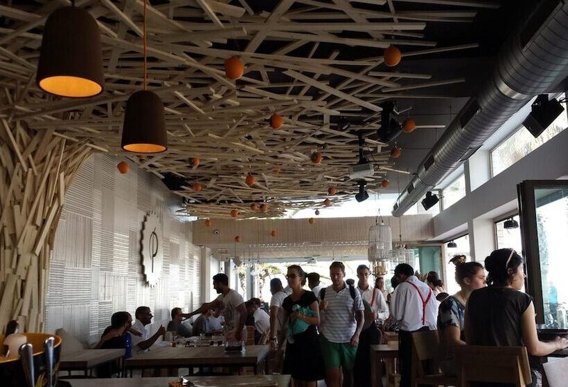 فندق Malvarrosa Beach Rooms