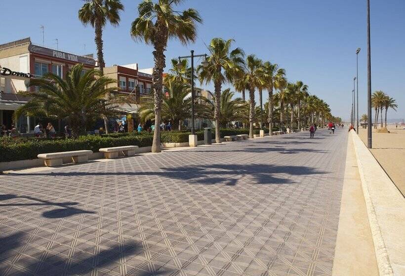 فندق Malvarrosa Beach Rooms