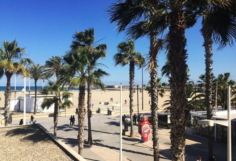 فندق Malvarrosa Beach Rooms