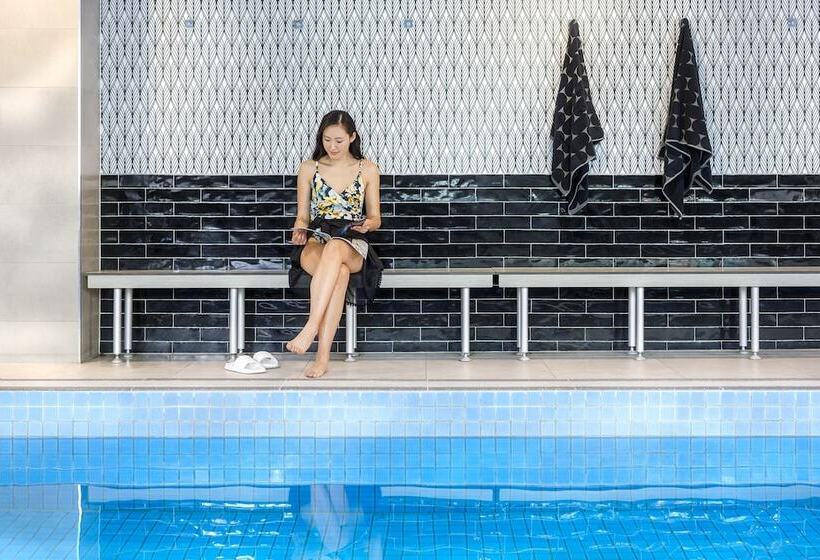 فندق Meriton Suites Chatswood