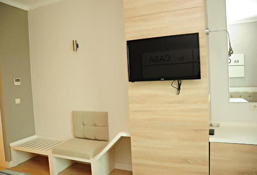 ホテル Orfeus Queen Spa